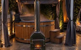 FLAUTA Całoroczne domki z prywatną balią, sauną i jacuzzi